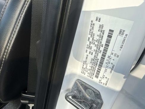 Used 2019 Ford Escape SEL image 24