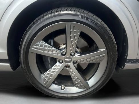 Certified 2022 Genesis GV70 3.5T Sport w/ Sport Prestige Package AWD/4WD image 28