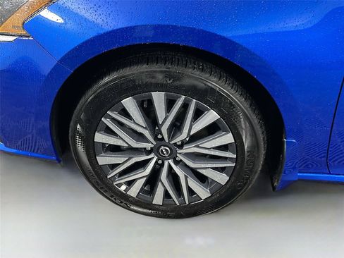 Used 2025 Nissan Altima 2.5 SV image 23