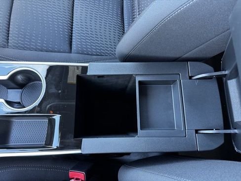 New 2026 Chevrolet Equinox LT image 18