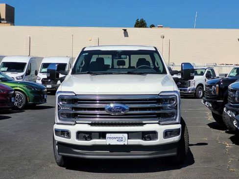 New 2025 Ford F350 Platinum w/ Platinum Plus Package image 2