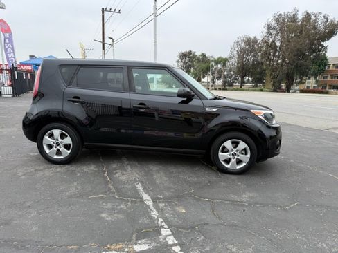 Used 2019 Kia Soul FWD image 6