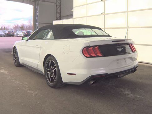 Used 2022 Ford Mustang Premium image 6