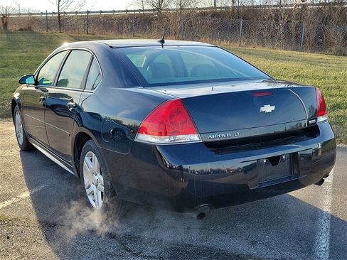 Used 2014 Chevrolet Impala LT w/ LT Sunroof Package image 6