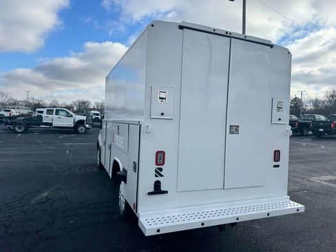 New 2026 Ford Transit 350 image 8