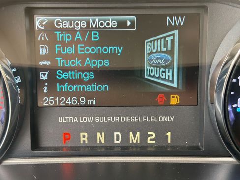 Used 2011 Ford F250 King Ranch w/ King Ranch w/Chrome Pkg image 17