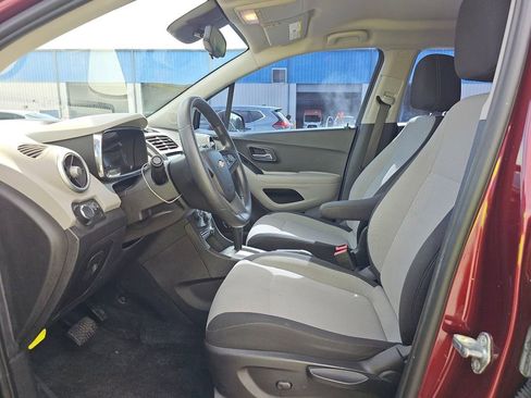 Used 2016 Chevrolet Trax LS w/ LPO, Cargo Package FWD image 10