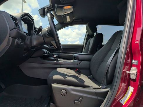 Used 2025 Dodge Durango GT AWD/4WD image 11