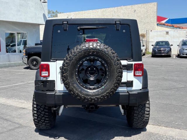 Used 2015 Jeep Wrangler Unlimited Sport w/ Quick Order Package 24S AWD/4WD image 4