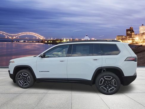 New 2026 Jeep Cherokee Laredo image 3