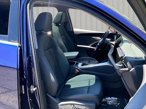 Used 2025 Audi Q5 Premium w/ Convenience Package AWD/4WD image 29