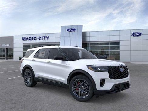 New 2026 Ford Explorer ST-Line w/ ST-Line Street Pack AWD/4WD image 7