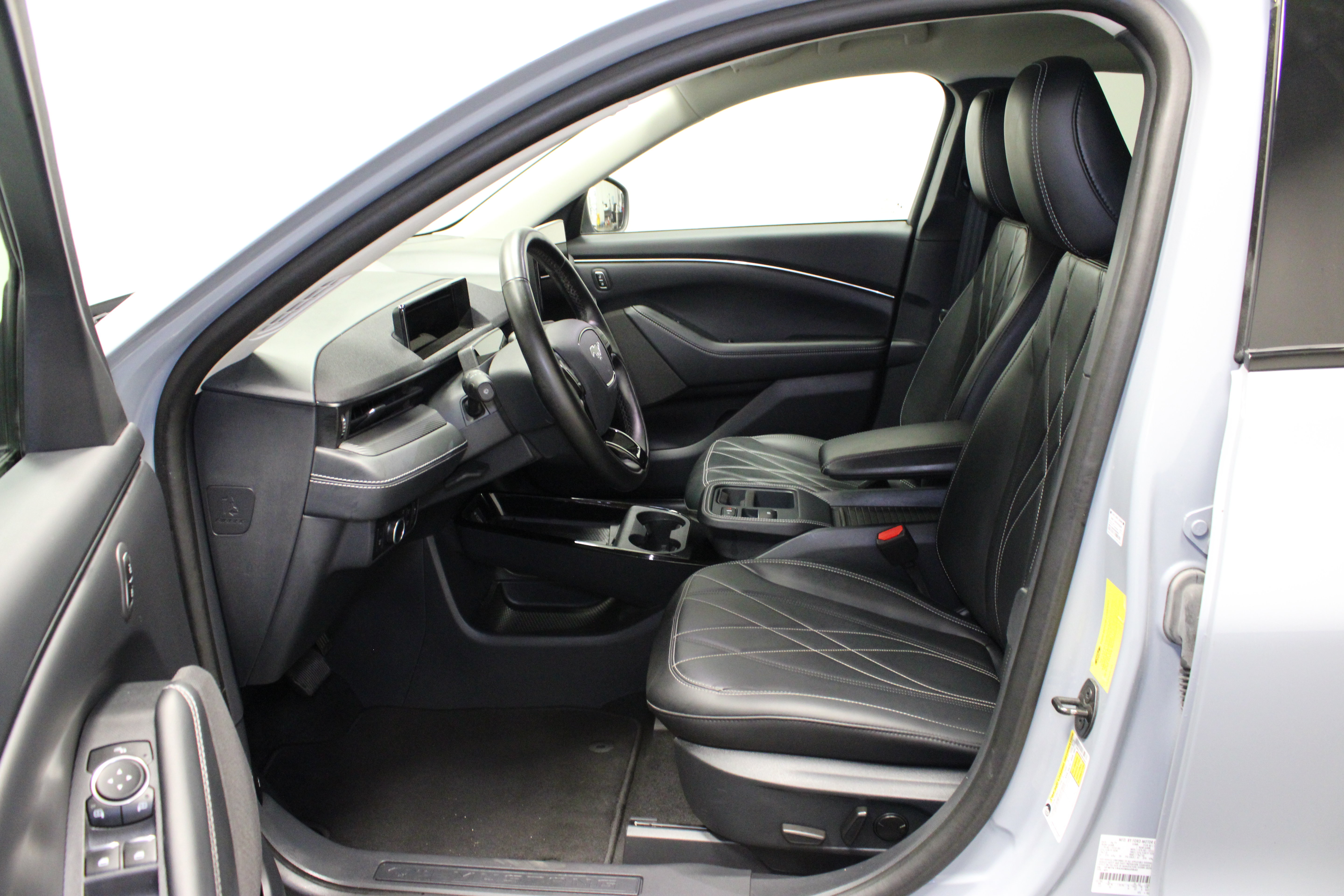 Used 2025 Ford Mustang Mach-E Select RWD image 16