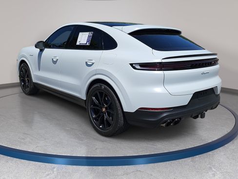 Used 2026 Porsche Cayenne E-Hybrid Coupe AWD/4WD image 7