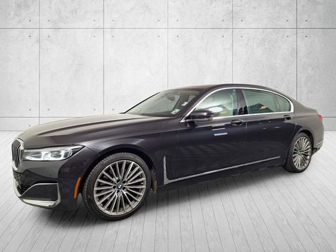 Used 2022 BMW 740i w/ Premium Package RWD image 1