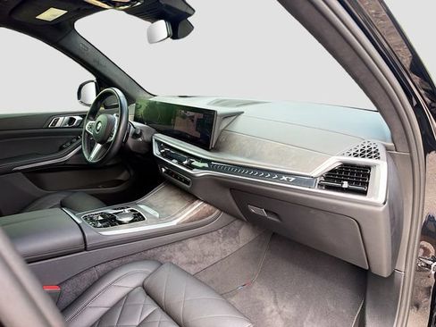 Used 2024 BMW X7 xDrive40i w/ M Sport Package AWD/4WD image 15