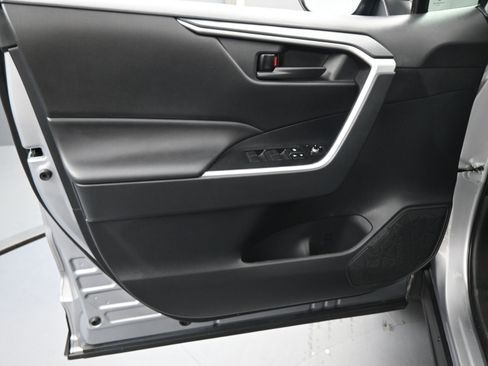 Used 2024 Toyota RAV4 LE image 15