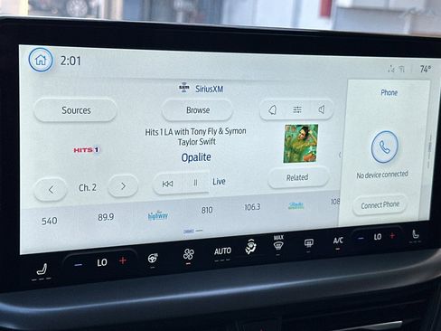 New 2025 Ford Escape SE FWD image 17