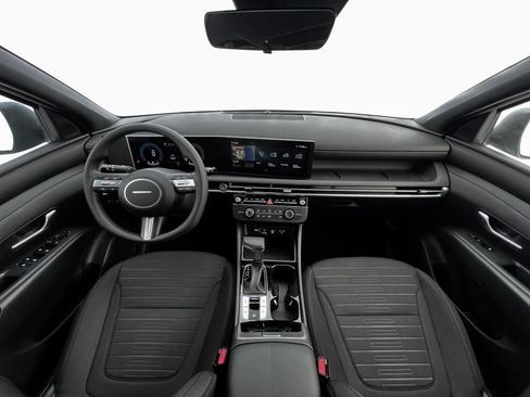 Certified 2025 Hyundai Santa Cruz SE image 16