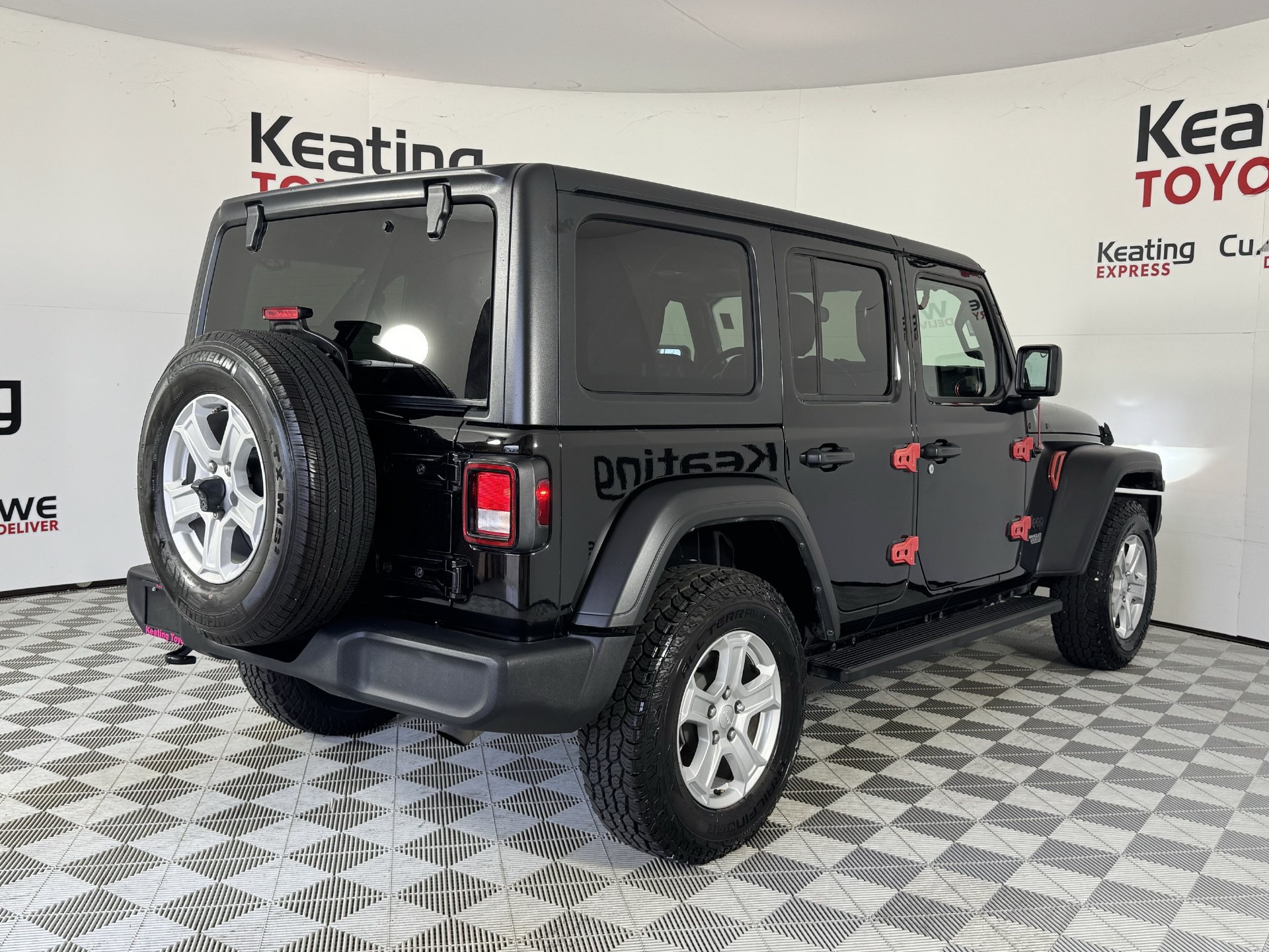 Used 2021 Jeep Wrangler Unlimited Sport AWD/4WD image 5