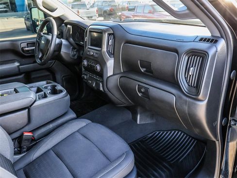 Used 2024 Chevrolet Silverado 2500 Custom w/ Custom Value Package image 17