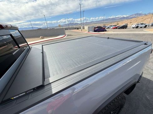 Certified 2024 Chevrolet Silverado 2500 ZR2 w/ Technology Package image 12