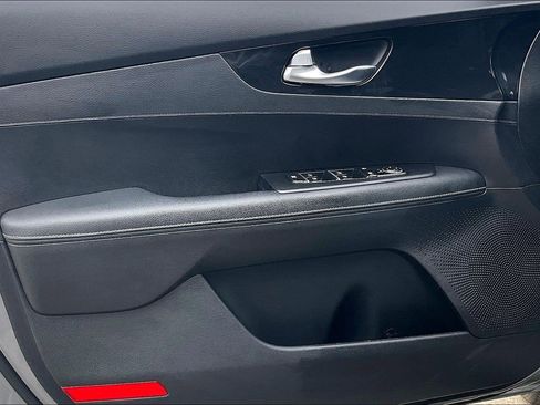 Used 2023 Kia Forte GT-Line w/ GT-Line Premium Package image 28