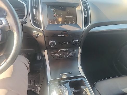 Used 2019 Ford Edge SEL w/ Equipment Group 201A FWD image 24