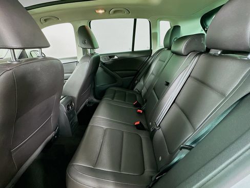 Used 2016 Volkswagen Tiguan SE AWD/4WD image 29