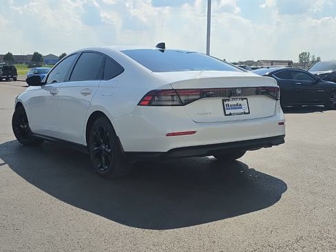 Used 2025 Honda Accord SE image 5