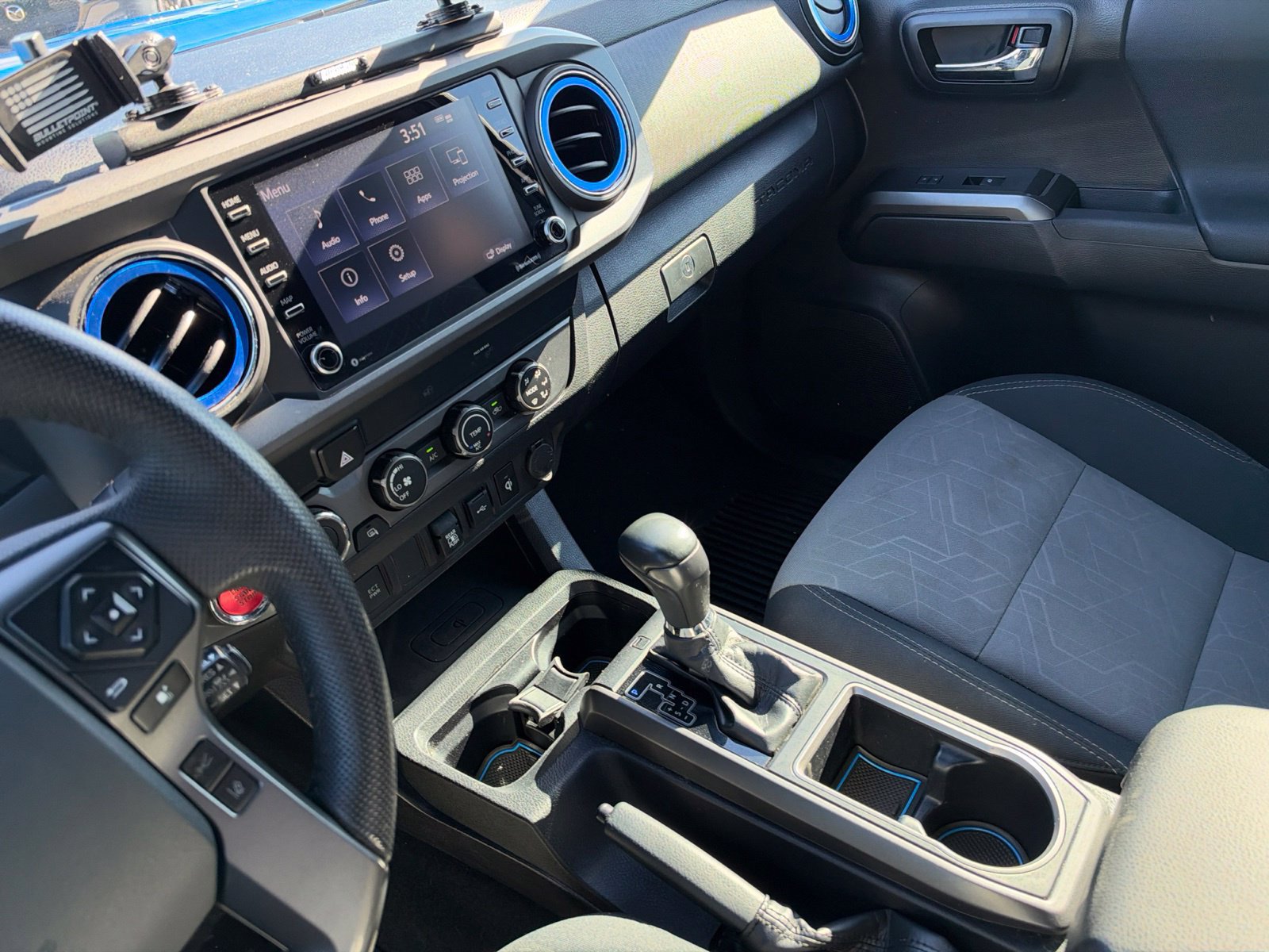 Used 2020 Toyota Tacoma TRD Off-Road AWD/4WD image 26