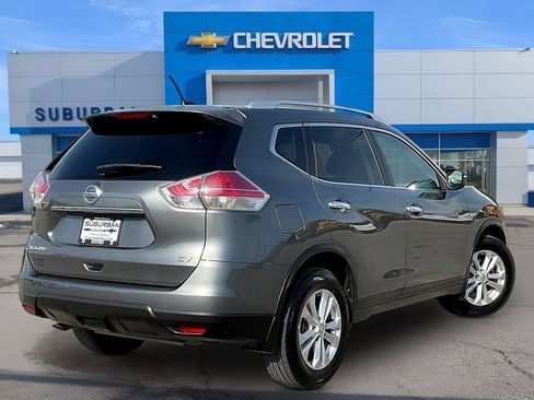 Used 2015 Nissan Rogue SV FWD image 4