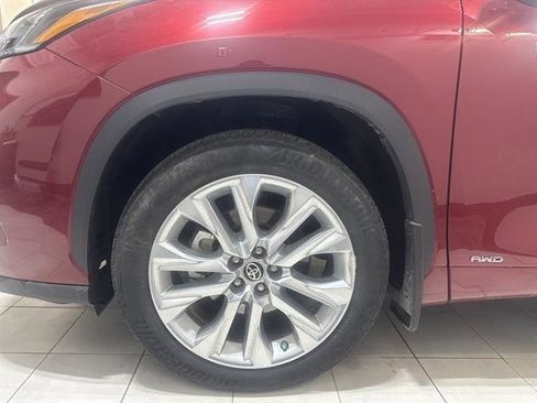 Used 2021 Toyota Highlander Limited image 7