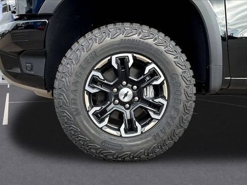 New 2026 Chevrolet Silverado 1500 ZR2 AWD/4WD image 16