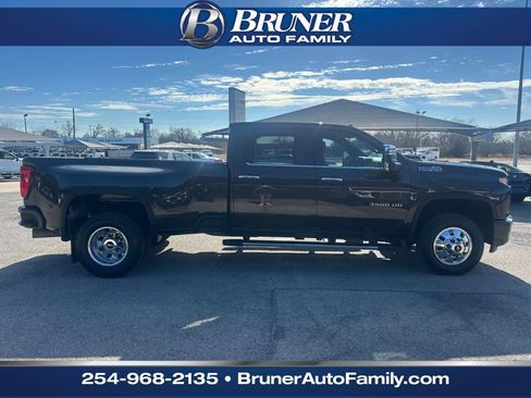 Used 2021 Chevrolet Silverado 3500 High Country image 4