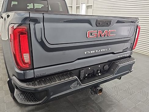 Used 2020 GMC Sierra 2500 Denali w/ Denali Ultimate Package image 7
