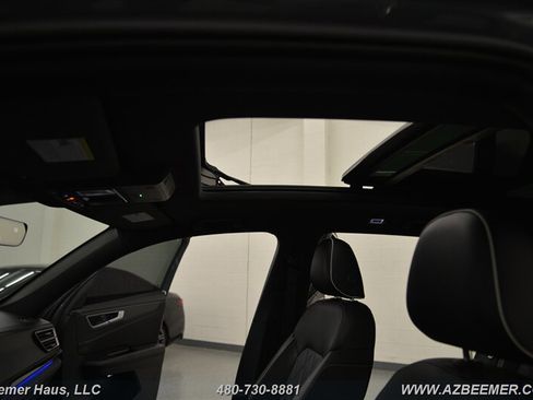 Used 2024 Volkswagen Atlas Cross Sport SEL Premium R-Line image 37