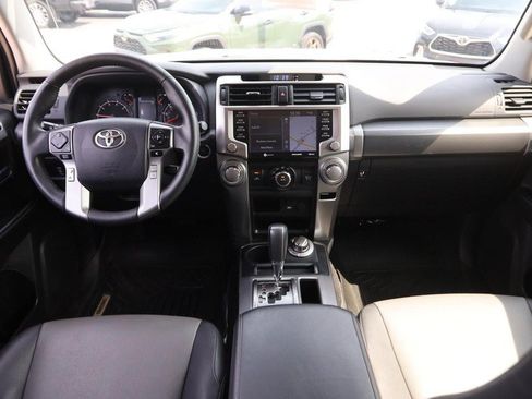 Certified 2022 Toyota 4Runner SR5 Premium w/ Moonroof Package AWD/4WD image 22