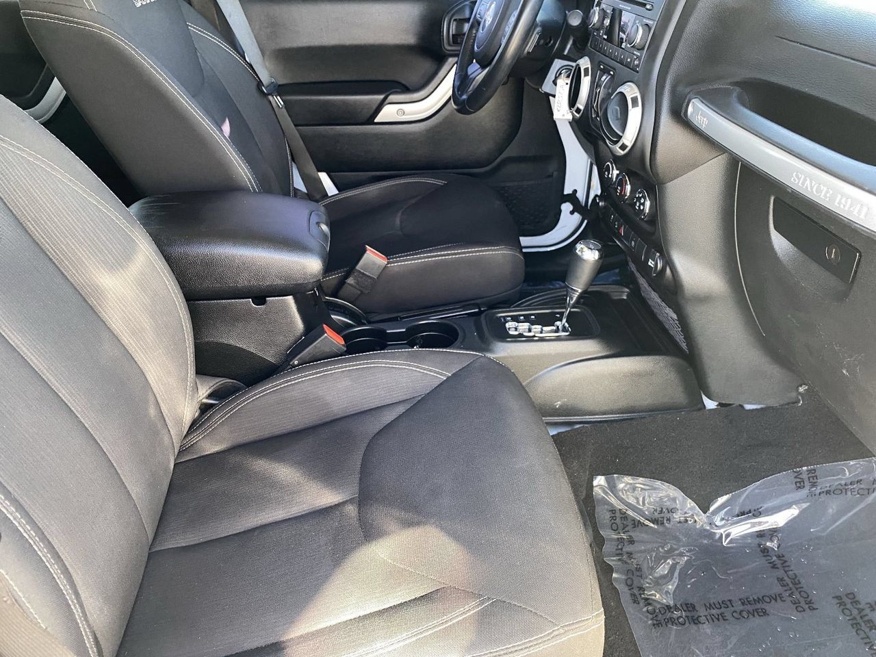 Used 2018 Jeep Wrangler Unlimited Sahara AWD/4WD image 10