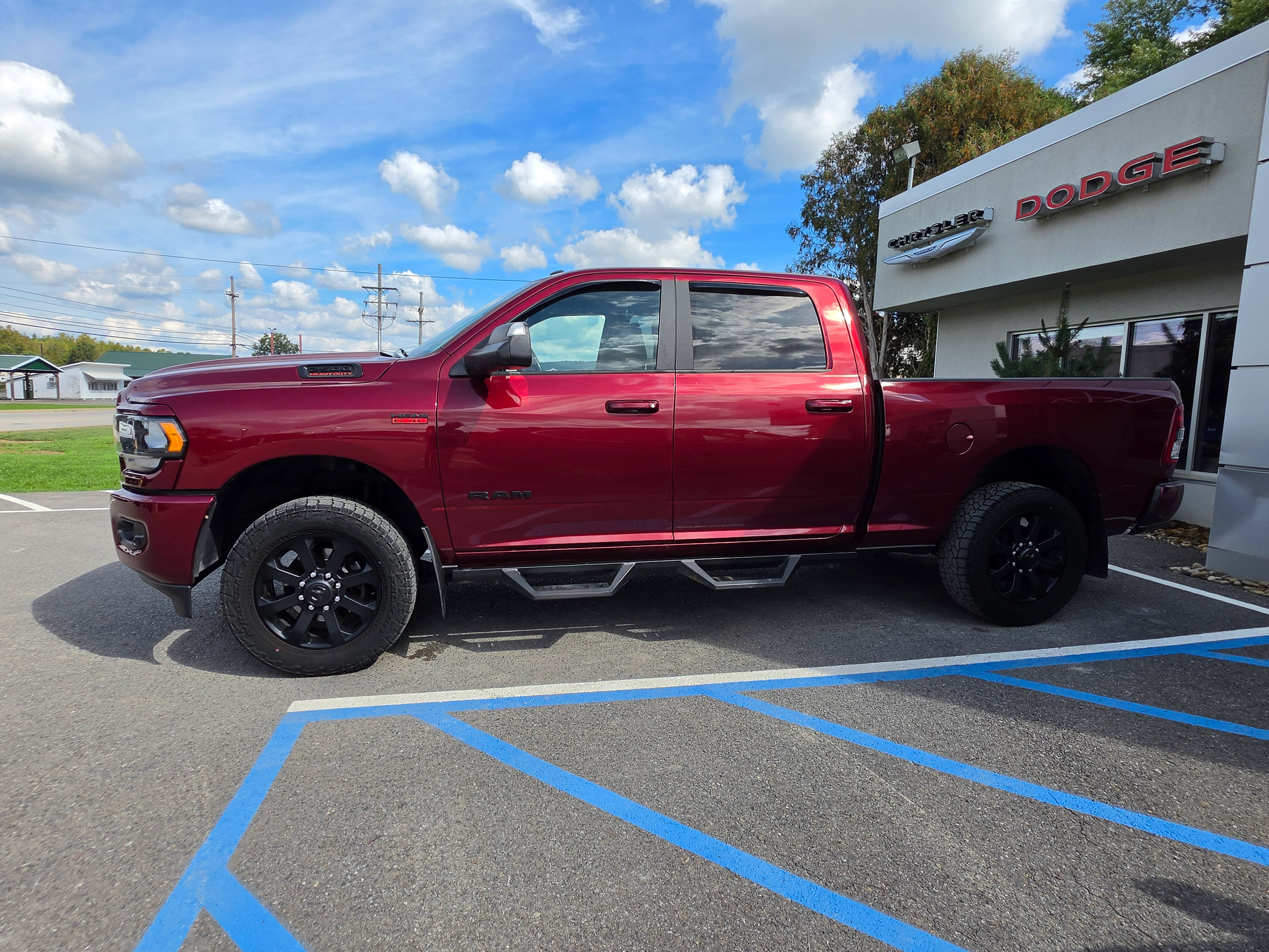 Used 2022 RAM 2500 Big Horn w/ Night Edition AWD/4WD image 6