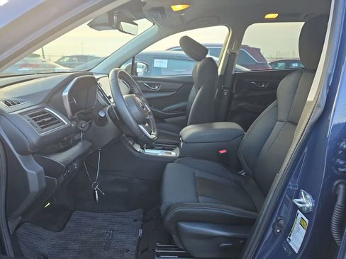 Used 2024 Subaru Ascent Premium w/ Convenience Package image 6