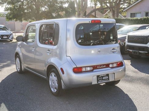 Used 2011 Nissan Cube 1.8 S w/ Interior Designer Pkg image 6