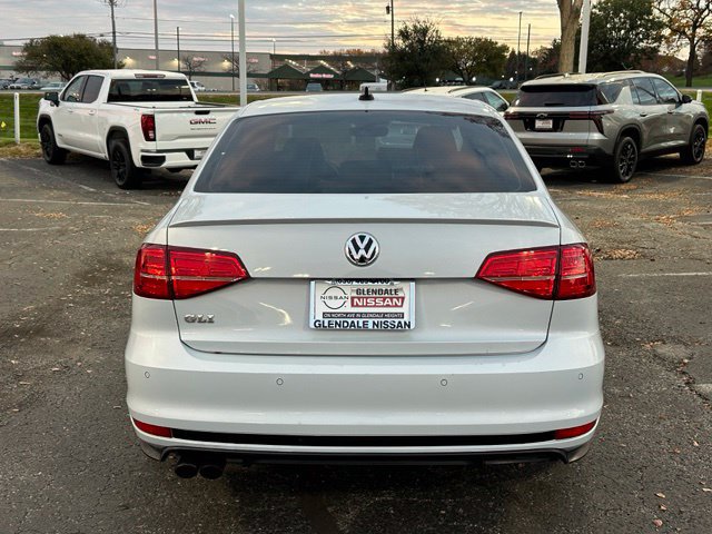Used 2017 Volkswagen Jetta GLI FWD image 5