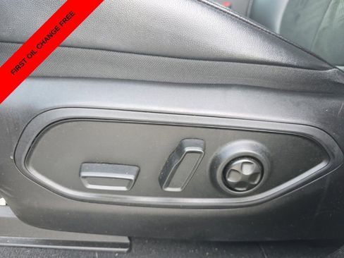 Used 2025 Jeep Grand Cherokee Altitude AWD/4WD image 15