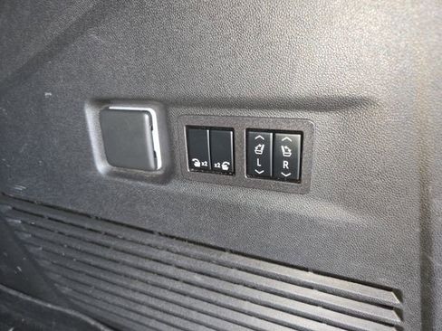 Used 2023 GMC Yukon XL Denali w/ Max Trailering Package AWD/4WD image 33