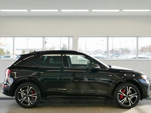 Certified 2025 Audi Q5 Prestige w/ Prestige Package image 7