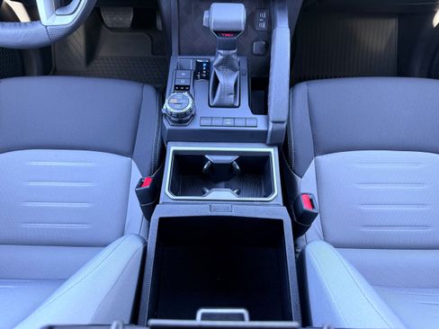 Used 2025 Toyota Tacoma TRD Off-Road image 19