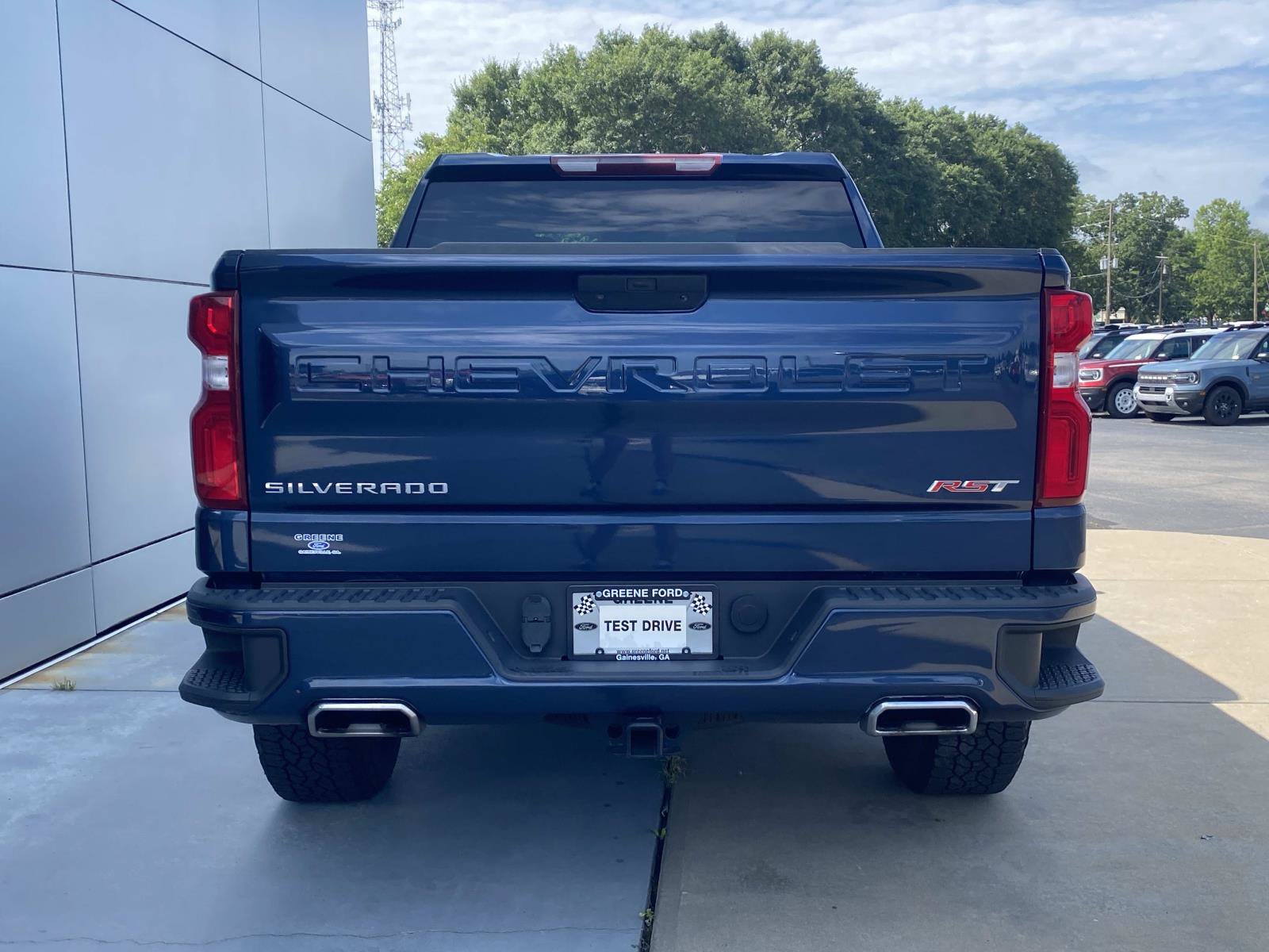 Used 2022 Chevrolet Silverado 1500 RST AWD/4WD image 5