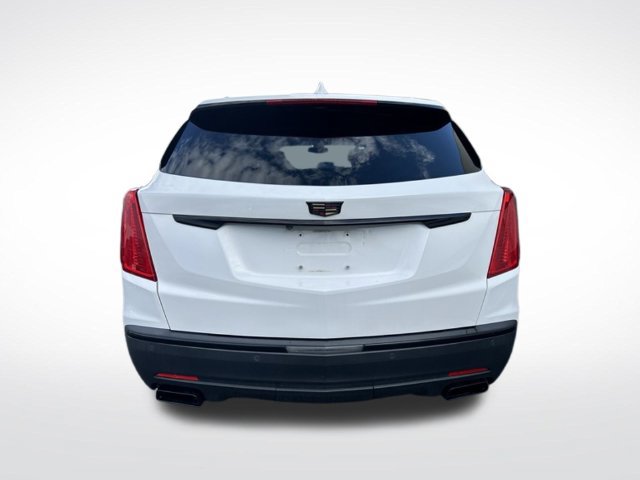 Used 2018 Cadillac XT5 Luxury w/ Driver Awareness Package FWD image 5