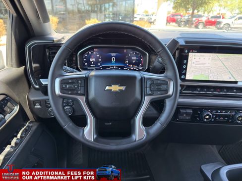 Used 2025 Chevrolet Silverado 3500 LTZ AWD/4WD image 31